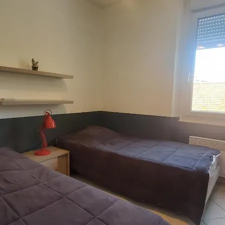 Apartment A 50m Des Plages, 1er Etage De *